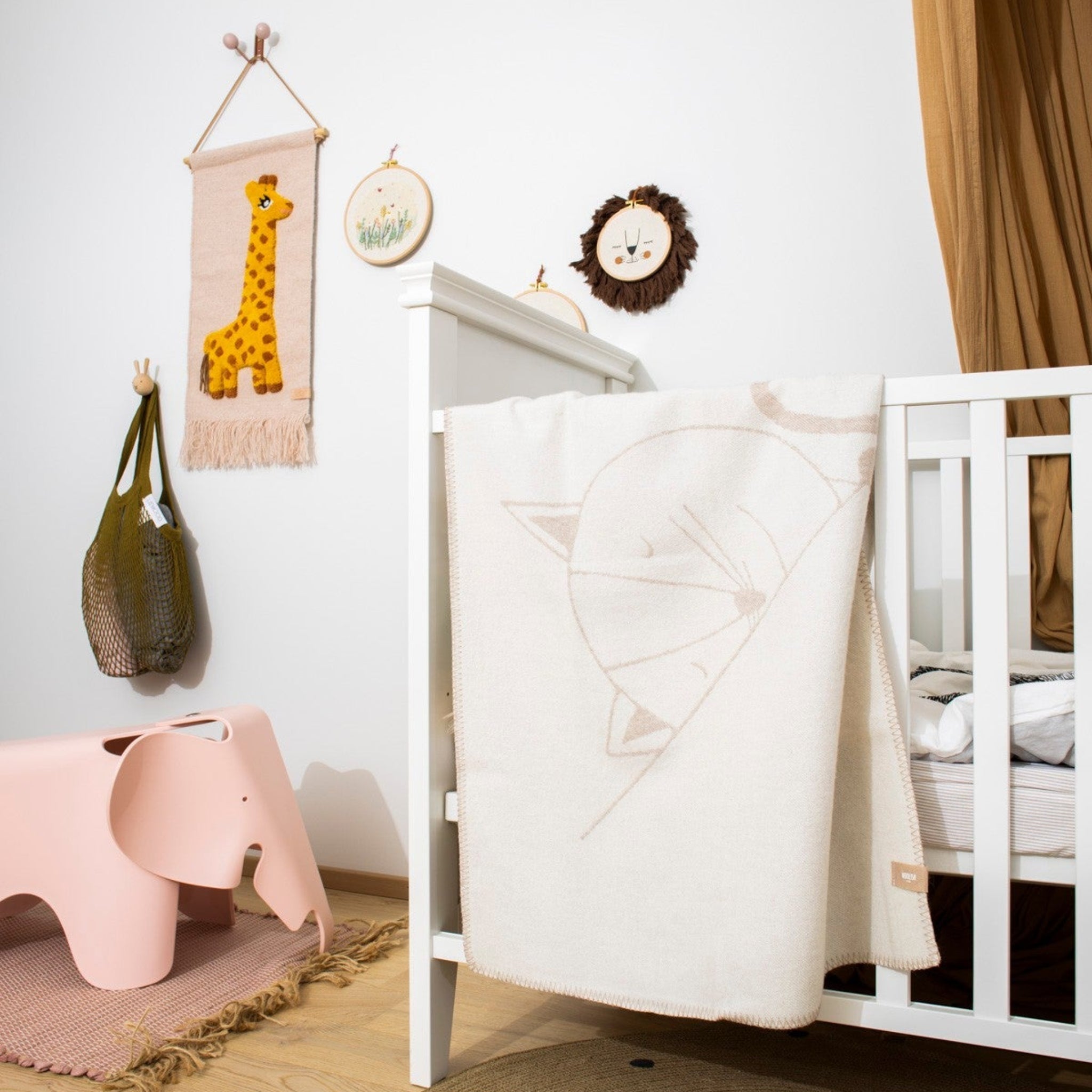Merino Wool Baby Blanket - Eco-Friendly Cuddle Blanket with Hand-Illustrated Kitten Print - Domus formosa