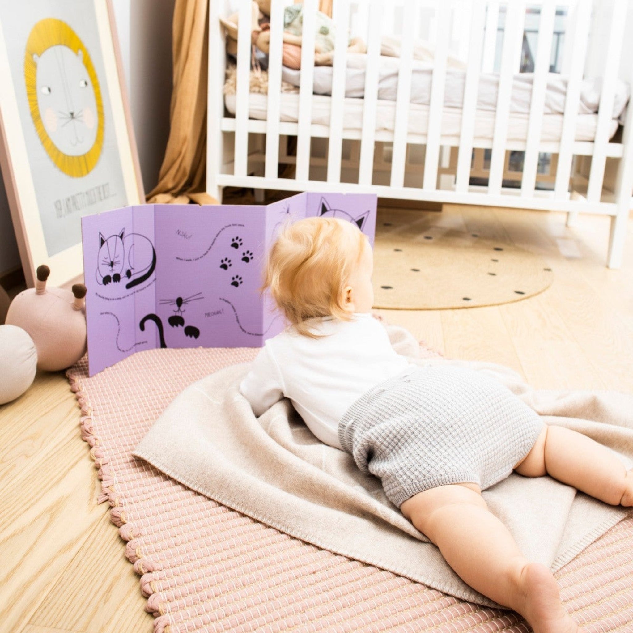 Merino Wool Baby Blanket - Eco-Friendly Cuddle Blanket with Hand-Illustrated Kitten Print - Domus formosa