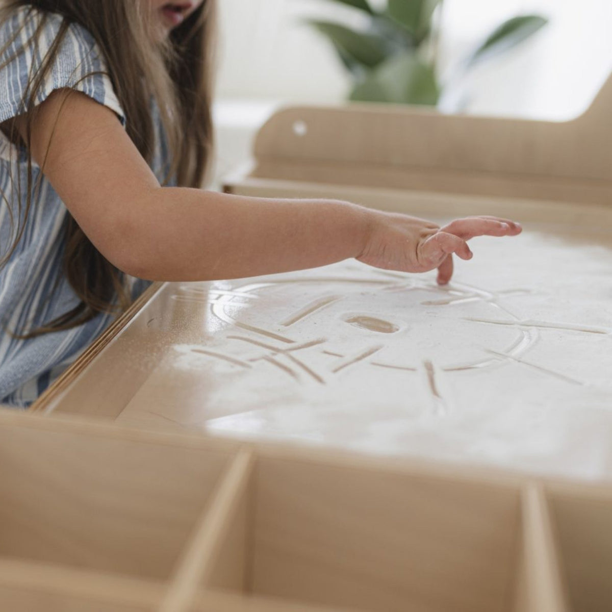 Montessori Multisensory Art Table – Adjustable Creative Desk for Toddlers & Kids (Ages 2–10) - Domus formosa