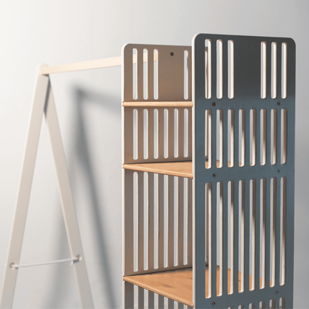 Montessori Wooden Clothing Rack for Kids - Eco‑Friendly Toddler‑Height Wardrobe Organiser - Domus formosa