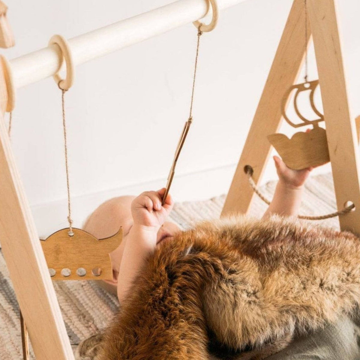 Montessori‑Inspired Wooden Baby Gym | Eco‑Friendly Activity Play Gym with Hanging Toys - Domus formosa