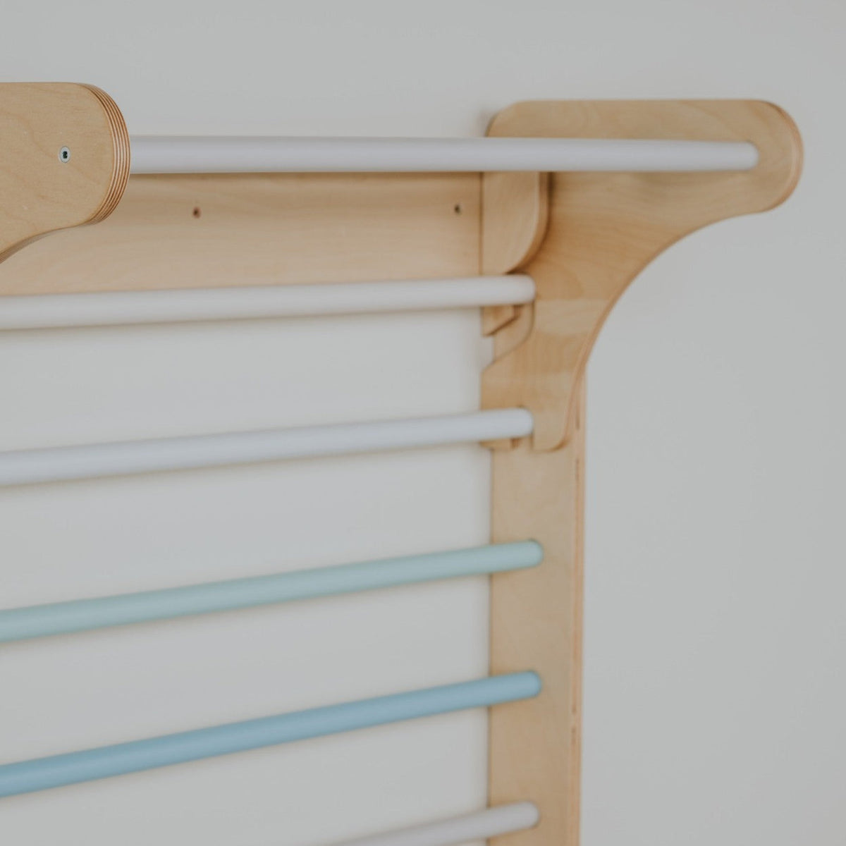 Pikler Triangle & Swedish Wall 2-in-1 - Natural Birch Climbing Frame - Domus formosa