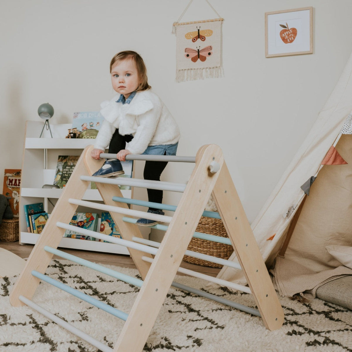 Pikler Triangle & Swedish Wall 2-in-1 - Natural Birch Climbing Frame - Domus formosa
